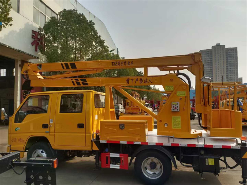 江鈴順達(dá)13米高空作業(yè)車(chē)